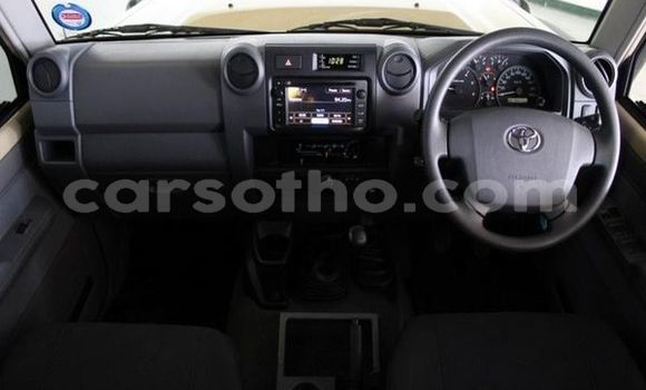 اشتري مستعمل Toyota Land Cruiser Brown سيارة في Maputsoe في Leribe اشتري مستعمل Toyota Land Cruiser Brown سيارة في Maputsoe في Leribe