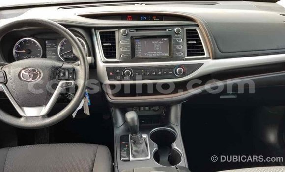 Buy Import Toyota Highlander Brown Car in Import - Dubai in Maseru Buy Import Toyota Highlander Brown Car in Import - Dubai in Maseru
