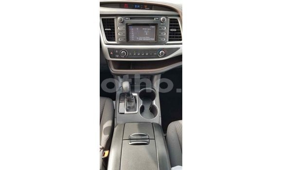 Buy Import Toyota Highlander Brown Car in Import - Dubai in Maseru Buy Import Toyota Highlander Brown Car in Import - Dubai in Maseru