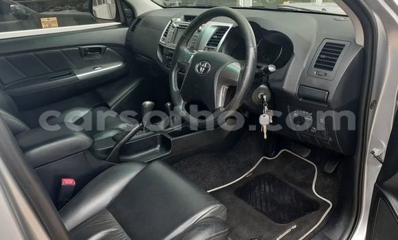 اشتري مستعمل Toyota Hilux Silver سيارة في Maseru في Maseru اشتري مستعمل Toyota Hilux Silver سيارة في Maseru في Maseru