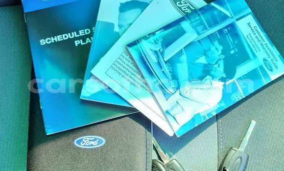 Acheter Occasion Voiture Ford Fiesta Blanc à Hlotse, Leribe Acheter Occasion Voiture Ford Fiesta Blanc à Hlotse, Leribe