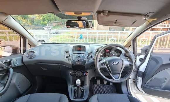 Acheter Occasion Voiture Ford Fiesta Blanc à Hlotse, Leribe Acheter Occasion Voiture Ford Fiesta Blanc à Hlotse, Leribe