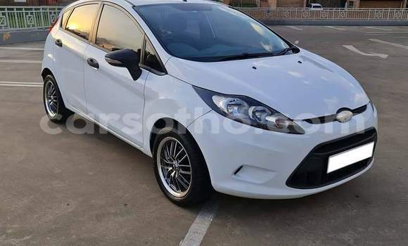 Acheter Occasion Voiture Ford Fiesta Blanc à Hlotse, Leribe Acheter Occasion Voiture Ford Fiesta Blanc à Hlotse, Leribe