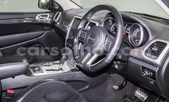 Acheter Occasion Voiture Jeep Grand Cherokee SRT8 Rouge à Hlotse, Leribe Acheter Occasion Voiture Jeep Grand Cherokee SRT8 Rouge à Hlotse, Leribe