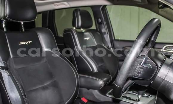 Acheter Occasion Voiture Jeep Grand Cherokee SRT8 Rouge à Hlotse, Leribe Acheter Occasion Voiture Jeep Grand Cherokee SRT8 Rouge à Hlotse, Leribe