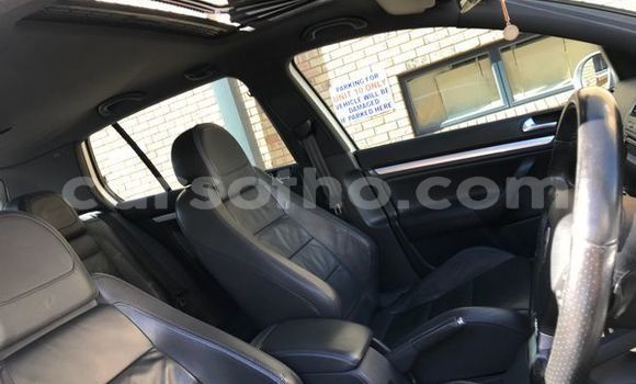 Buy Used Volkswagen Golf R32 Silver Car in Maseru in Maseru Buy Used Volkswagen Golf R32 Silver Car in Maseru in Maseru