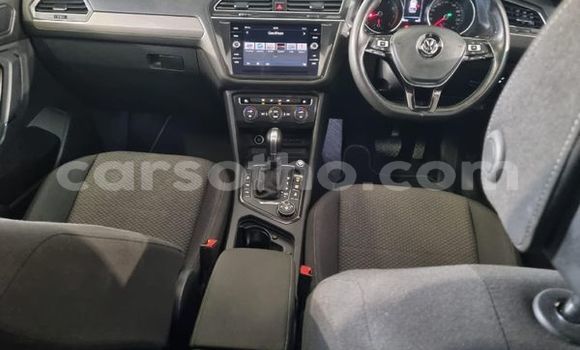 Buy Used Volkswagen Tiguan Red Car in Maputsoe in Leribe Buy Used Volkswagen Tiguan Red Car in Maputsoe in Leribe