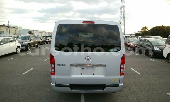 Acheter Occasion Voiture Toyota Hiace Gris à Thaba–Tseka, Mafeteng Acheter Occasion Voiture Toyota Hiace Gris à Thaba–Tseka, Mafeteng