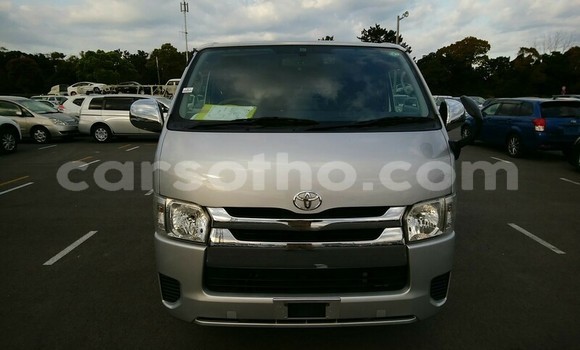 Acheter Occasion Voiture Toyota Hiace Gris à Thaba–Tseka, Mafeteng Acheter Occasion Voiture Toyota Hiace Gris à Thaba–Tseka, Mafeteng