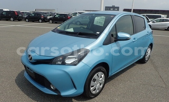 Buy Used Toyota Vitz Blue Car in Maputsoe in Leribe Buy Used Toyota Vitz Blue Car in Maputsoe in Leribe