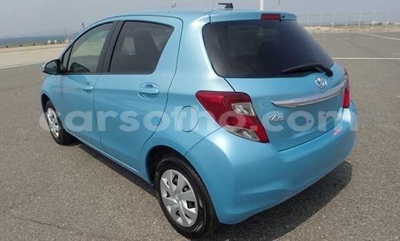 Buy Used Toyota Vitz Blue Car in Maputsoe in Leribe Buy Used Toyota Vitz Blue Car in Maputsoe in Leribe