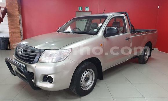 اشتري مستعمل Toyota Hilux Silver سيارة في Maputsoe في Leribe اشتري مستعمل Toyota Hilux Silver سيارة في Maputsoe في Leribe