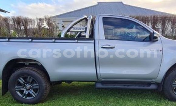 Buy Used Toyota Hilux Silver Car in Maseru in Maseru Buy Used Toyota Hilux Silver Car in Maseru in Maseru