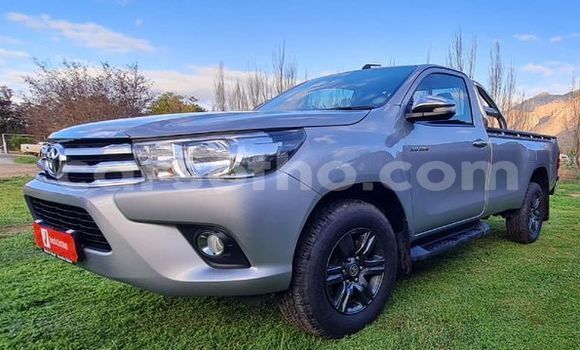 Buy Used Toyota Hilux Silver Car in Maseru in Maseru Buy Used Toyota Hilux Silver Car in Maseru in Maseru