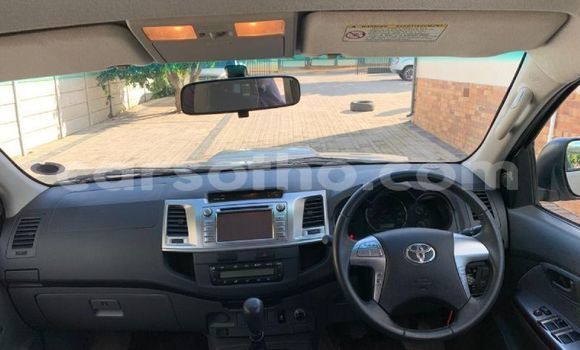 اشتري مستعمل Toyota Hilux Brown سيارة في Maseru في Maseru اشتري مستعمل Toyota Hilux Brown سيارة في Maseru في Maseru
