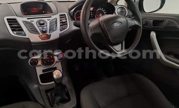 اشتري مستعمل Ford Fiesta White سيارة في Hlotse في Leribe اشتري مستعمل Ford Fiesta White سيارة في Hlotse في Leribe