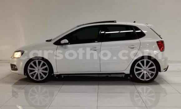 Acheter Occasion Voiture Volkswagen Polo GTI Blanc à Hlotse, Leribe Acheter Occasion Voiture Volkswagen Polo GTI Blanc à Hlotse, Leribe