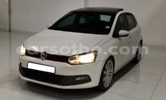 Acheter Occasion Voiture Volkswagen Polo GTI Blanc à Hlotse, Leribe Acheter Occasion Voiture Volkswagen Polo GTI Blanc à Hlotse, Leribe