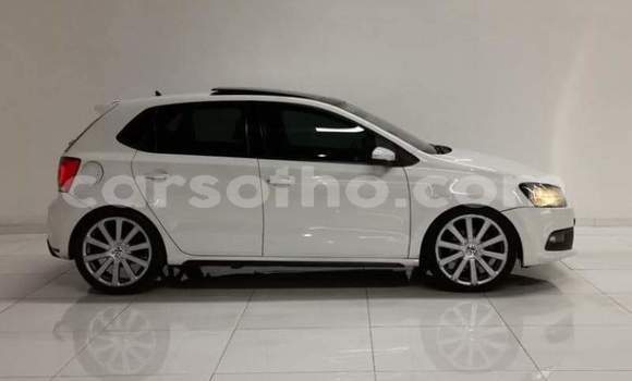 Acheter Occasion Voiture Volkswagen Polo GTI Blanc à Hlotse, Leribe Acheter Occasion Voiture Volkswagen Polo GTI Blanc à Hlotse, Leribe