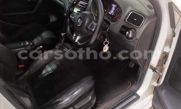 Acheter Occasion Voiture Volkswagen Polo GTI Blanc à Hlotse, Leribe Acheter Occasion Voiture Volkswagen Polo GTI Blanc à Hlotse, Leribe