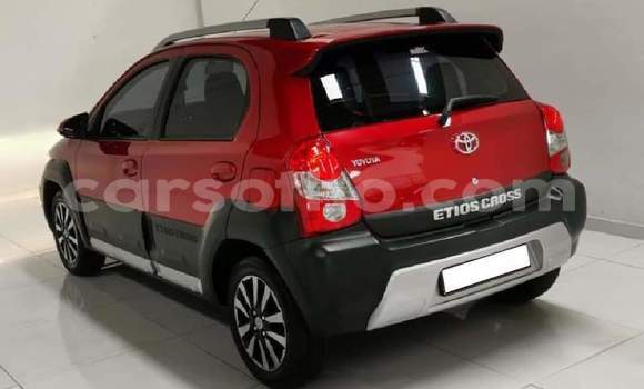 Acheter Occasion Voiture Toyota Etios Rouge à Hlotse, Leribe Acheter Occasion Voiture Toyota Etios Rouge à Hlotse, Leribe