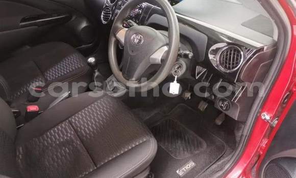 Acheter Occasion Voiture Toyota Etios Rouge à Hlotse, Leribe Acheter Occasion Voiture Toyota Etios Rouge à Hlotse, Leribe