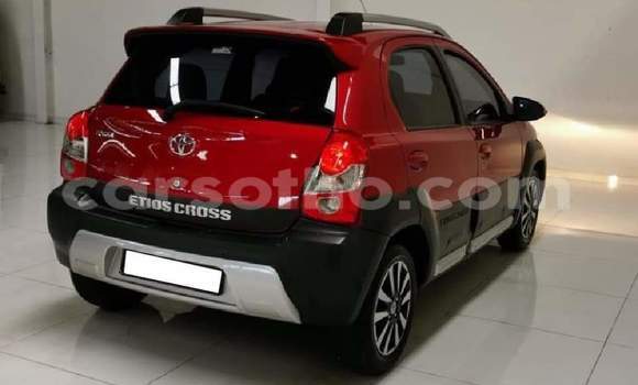 Acheter Occasion Voiture Toyota Etios Rouge à Hlotse, Leribe Acheter Occasion Voiture Toyota Etios Rouge à Hlotse, Leribe