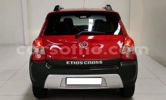 Acheter Occasion Voiture Toyota Etios Rouge à Hlotse, Leribe Acheter Occasion Voiture Toyota Etios Rouge à Hlotse, Leribe