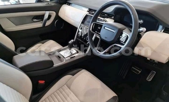 Sayi Na hannu Land Rover Discovery Silver Mota in Maseru a Maseru Sayi Na hannu Land Rover Discovery Silver Mota in Maseru a Maseru