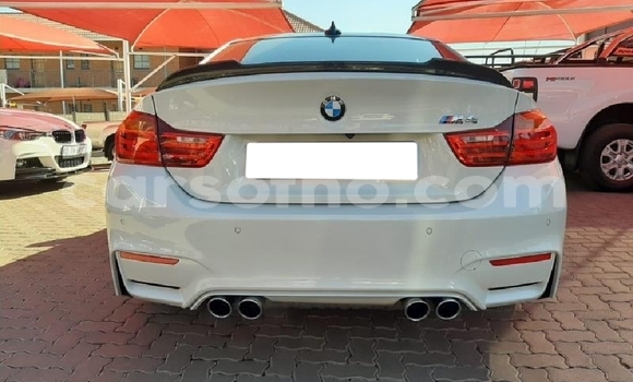 Sayi Na hannu BMW M4 White Mota in Butha–Buthe a Thaba-Tseka Sayi Na hannu BMW M4 White Mota in Butha–Buthe a Thaba-Tseka
