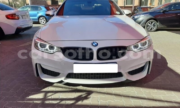 Sayi Na hannu BMW M4 White Mota in Butha–Buthe a Thaba-Tseka Sayi Na hannu BMW M4 White Mota in Butha–Buthe a Thaba-Tseka