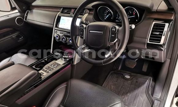 Buy Used Land Rover Discovery White Car in Maseru in Maseru Buy Used Land Rover Discovery White Car in Maseru in Maseru
