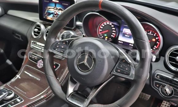 اشتري مستعمل Mercedes-Benz C–Class Silver سيارة في Maseru في Maseru اشتري مستعمل Mercedes-Benz C–Class Silver سيارة في Maseru في Maseru