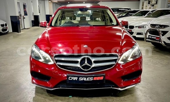 اشتري مستعمل Mercedes-Benz E-Classe Red سيارة في Maseru في Maseru اشتري مستعمل Mercedes-Benz E-Classe Red سيارة في Maseru في Maseru
