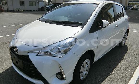 اشتري مستعمل Toyota Vitz White سيارة في Butha Buthe في Butha-Buthe اشتري مستعمل Toyota Vitz White سيارة في Butha Buthe في Butha-Buthe