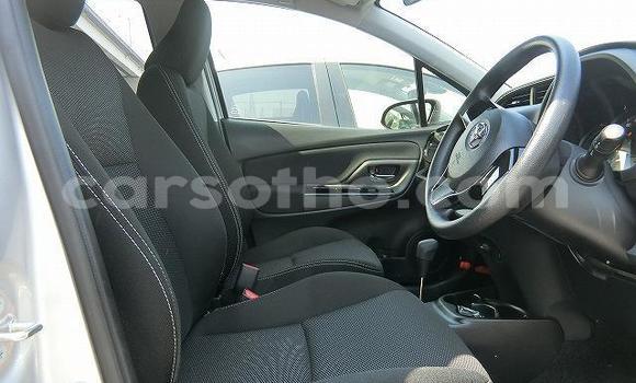 اشتري مستعمل Toyota Vitz Silver سيارة في Butha Buthe في Butha-Buthe اشتري مستعمل Toyota Vitz Silver سيارة في Butha Buthe في Butha-Buthe