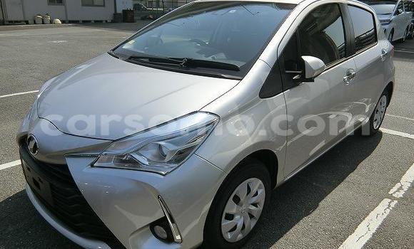 اشتري مستعمل Toyota Vitz Silver سيارة في Butha Buthe في Butha-Buthe اشتري مستعمل Toyota Vitz Silver سيارة في Butha Buthe في Butha-Buthe