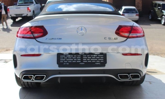 اشتري مستعمل Mercedes-Benz C–Class Silver سيارة في Maseru في Maseru اشتري مستعمل Mercedes-Benz C–Class Silver سيارة في Maseru في Maseru