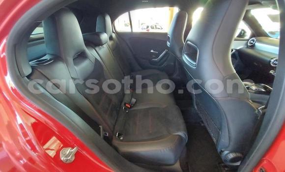 Acheter Occasion Voiture Mercedes-Benz GLA-klasse Rouge à Maseru, Maseru Acheter Occasion Voiture Mercedes-Benz GLA-klasse Rouge à Maseru, Maseru