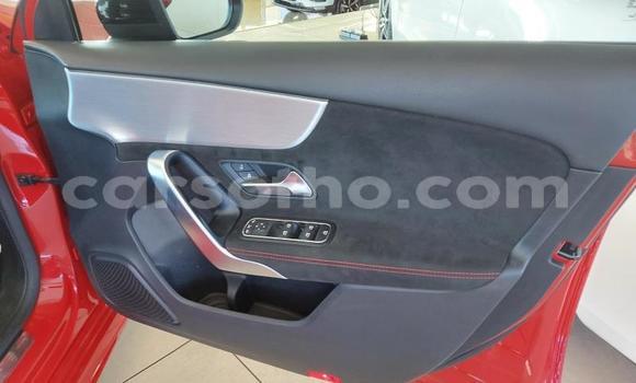 Acheter Occasion Voiture Mercedes-Benz GLA-klasse Rouge à Maseru, Maseru Acheter Occasion Voiture Mercedes-Benz GLA-klasse Rouge à Maseru, Maseru