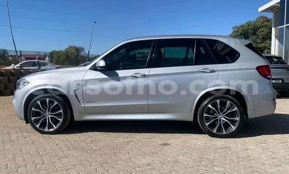 Sayi Na hannu BMW X5 Silver Mota in Maseru a Maseru Sayi Na hannu BMW X5 Silver Mota in Maseru a Maseru