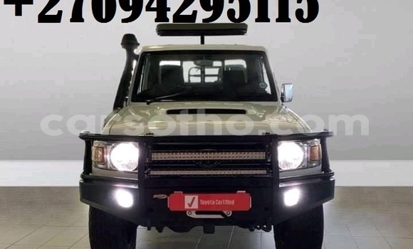 Acheter Occasion Voiture Toyota Land Cruiser Blanc à Maseru, Maseru Acheter Occasion Voiture Toyota Land Cruiser Blanc à Maseru, Maseru