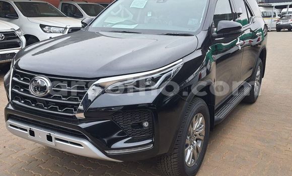 اشتري مستعمل Toyota Fortuner Black سيارة في Maseru في Maseru اشتري مستعمل Toyota Fortuner Black سيارة في Maseru في Maseru