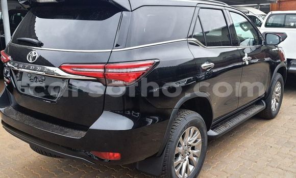 اشتري مستعمل Toyota Fortuner Black سيارة في Maseru في Maseru اشتري مستعمل Toyota Fortuner Black سيارة في Maseru في Maseru