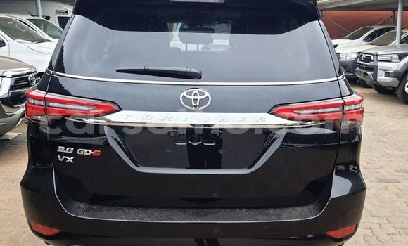 اشتري مستعمل Toyota Fortuner Black سيارة في Maseru في Maseru اشتري مستعمل Toyota Fortuner Black سيارة في Maseru في Maseru