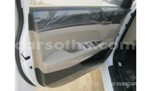 Acheter Import Voiture Hyundai Elantra Blanc à Import - Dubai, Maseru Acheter Import Voiture Hyundai Elantra Blanc à Import - Dubai, Maseru