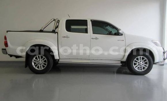 Acheter Occasion Voiture Toyota Hilux Blanc à Maseru, Maseru Acheter Occasion Voiture Toyota Hilux Blanc à Maseru, Maseru