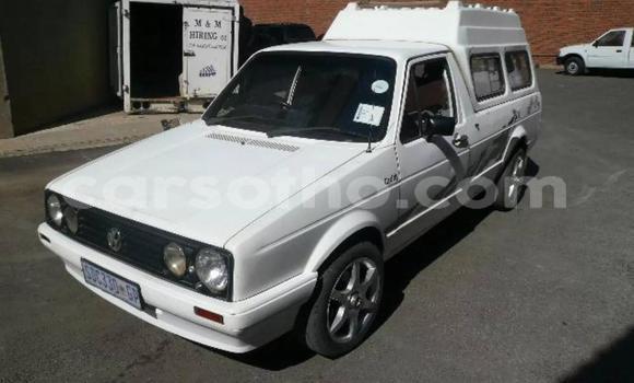 اشتري مستعمل Volkswagen Caddy White سيارة في Maseru في Maseru اشتري مستعمل Volkswagen Caddy White سيارة في Maseru في Maseru