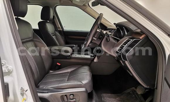 اشتري مستعمل Land Rover Discovery White سيارة في Maseru في Maseru اشتري مستعمل Land Rover Discovery White سيارة في Maseru في Maseru