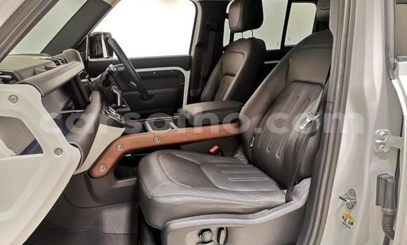 اشتري مستعمل Land Rover Defender White سيارة في Maputsoe في Leribe اشتري مستعمل Land Rover Defender White سيارة في Maputsoe في Leribe